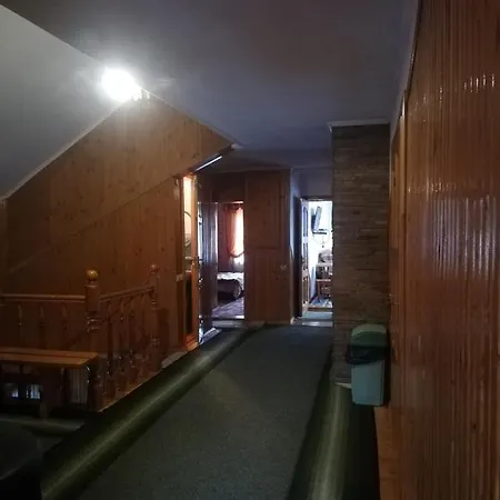 зима-літо Guest house
